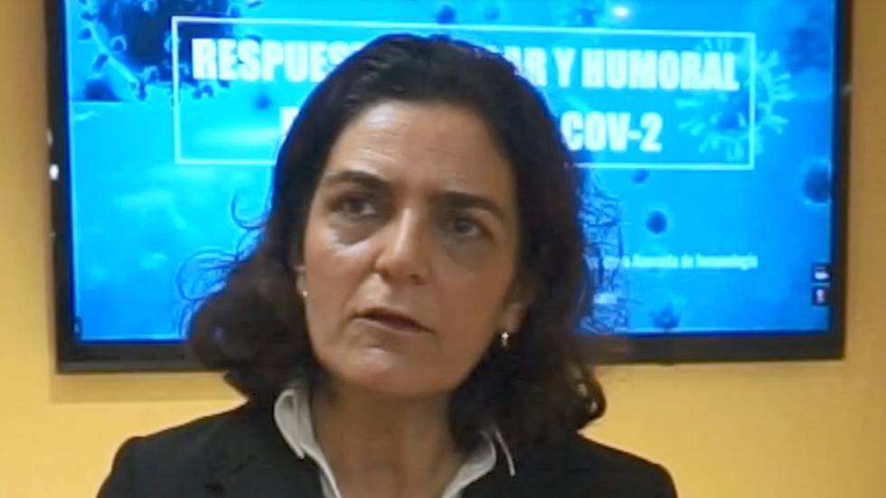 Doctora Silvia Sánchez-Ramón explicando sus resultados de inmunidad frente al SOVID19 en Ruber Internacional