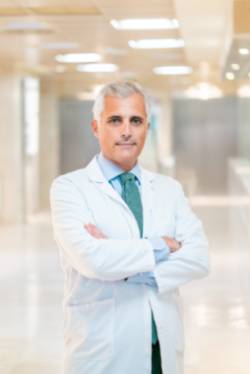 Dr. Claudio Martínez-Ballesteros